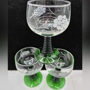 Vintage Luminarc Roemer Bar Glasses: Etched Grapevine Retro Green Beehive Stems